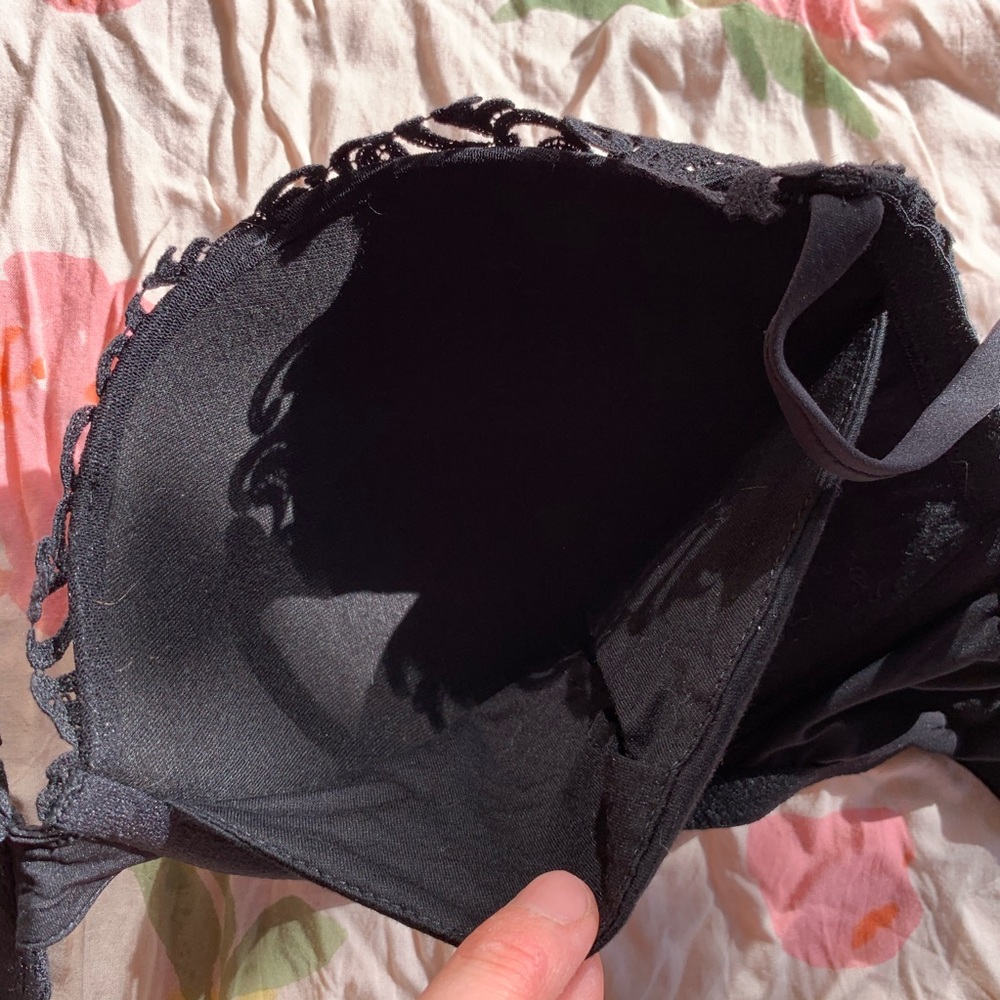 🔥La Perla black lace bra size 36D - Picture 12 of 16